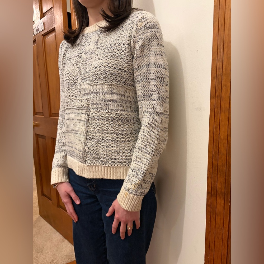 Banana Republic Cream and Gray Knit Pullover
